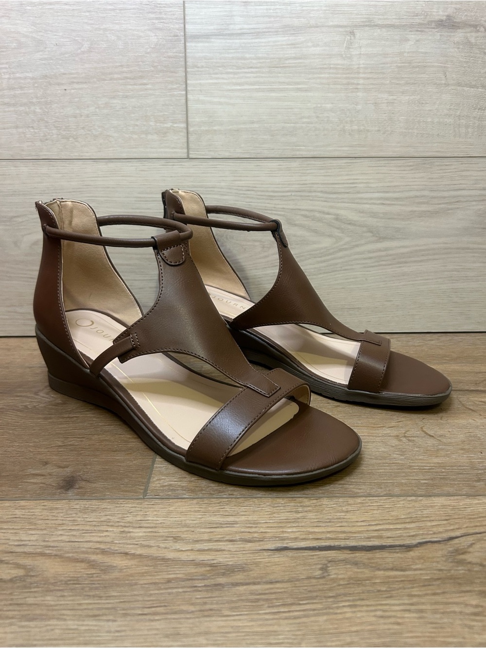 Journee Collection Trayle Taupe Wedge Sandals, NWT! Size 10M